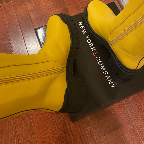 New York and Company Yellow combat boots - Picture 3 of 3